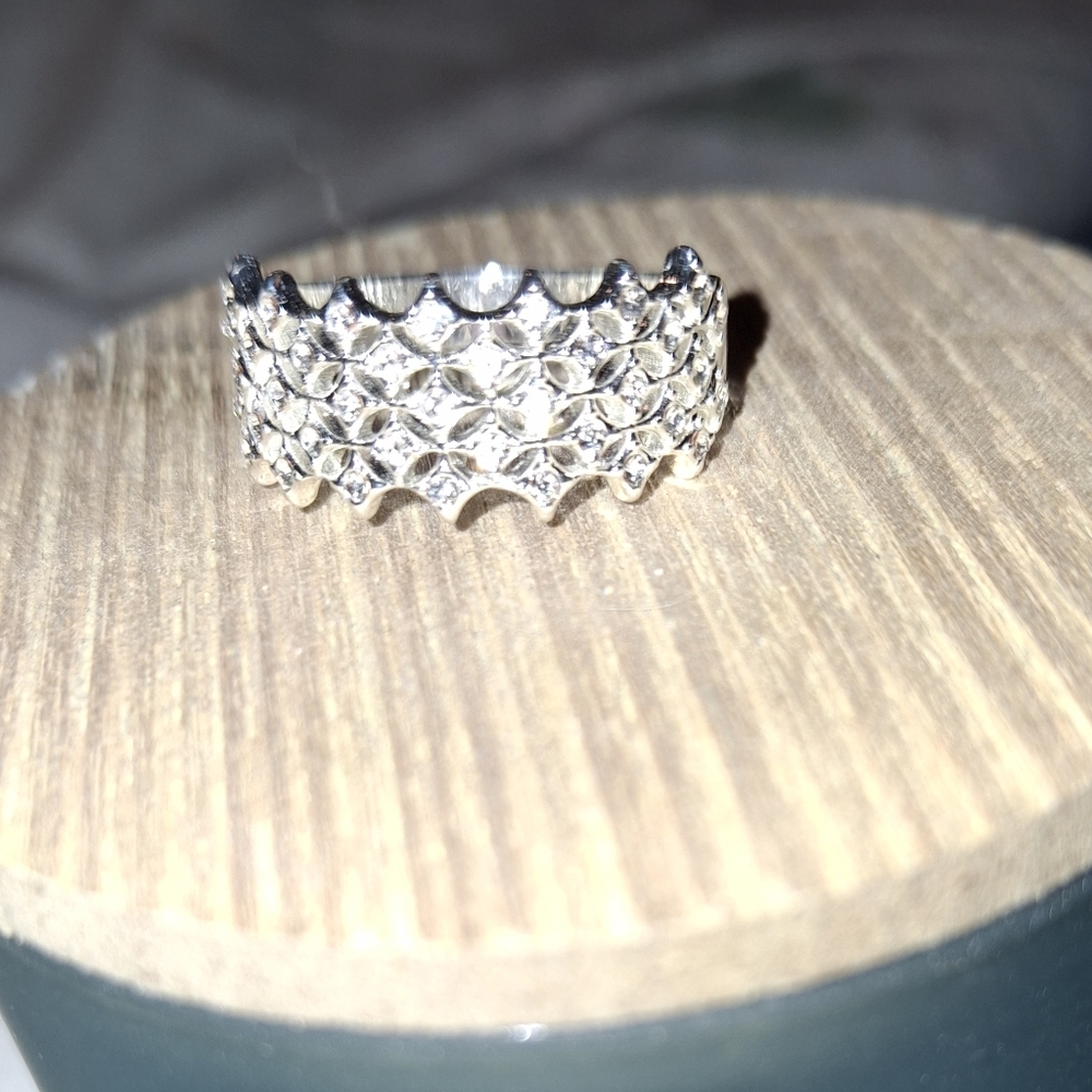 Elegant Silver Women's Ring